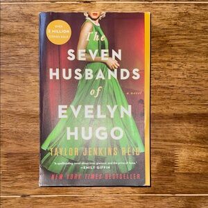 The Seven Husbands of Evelyn Hugo By Taylor Jenkins Reid